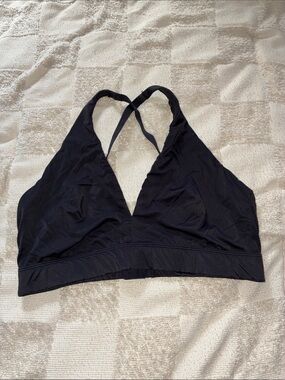 Everyday Black V-Neck Triangle Bralette with Cross-Back Straps